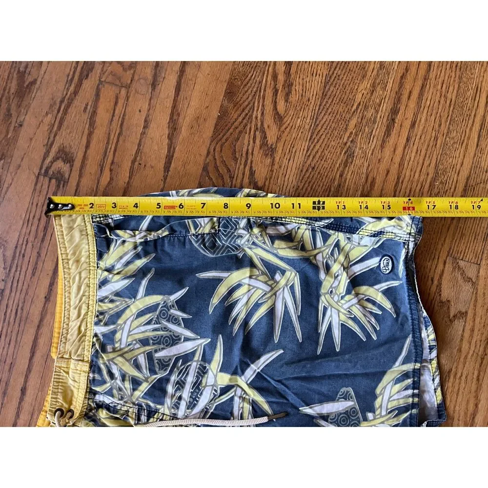 DEUS EX MACHINA Blue Floral Swim Wear Trunks Shorts  Mens Size 34
